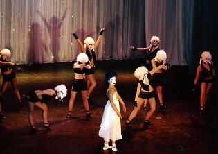 2003 - Choreographie von Karin Lenk: "Rock me Amadeus"